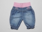 Preview: Sommerjeans Gr. 68 hellblau/rosa mit Bequembund und Fischen ¾ Hose