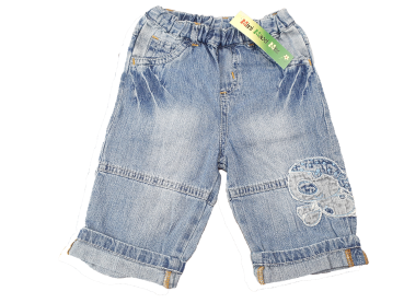 kurze Jeans Gr. 62 hellblau mit Application