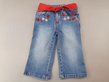 Jeanshose Gr. 74/80 blau mit rotem Gürtel und Blümchen