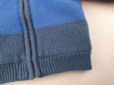 Kuscheljacke Gr. 68/74 C&A blau/dunkelblau gestrickt