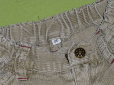 Cordhose Gr. 74/80 hellbraun mit fetzigen Taschen