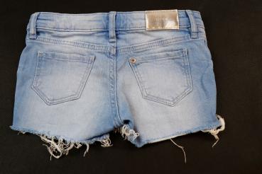 kurze Stretchjeans Gr. 104 H&M blau Jeansshorts