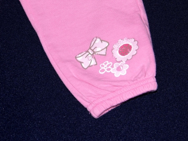 Sweathose Gr. 74 rosa mit kleinem Aufdruck