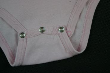 Kurzarmbody Gr. 80 rosa mit Rüschen