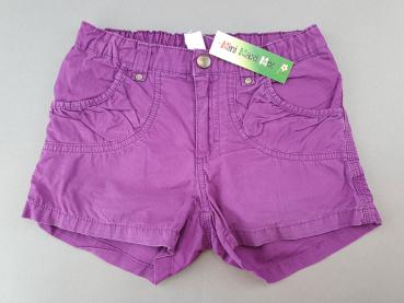 kurze Hose Gr. 128 H&M lila mit Herzknöpfen