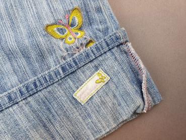 ¾ Jeans Gr. 110 Topolino hellblau mit Schmetterlingen