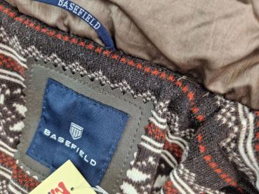 Wintermantel Gr. 122 Basefield brau schick warm