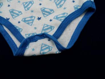 Langarmbody Gr. 56/62 Superbaby Kultmotiv blau/weiß