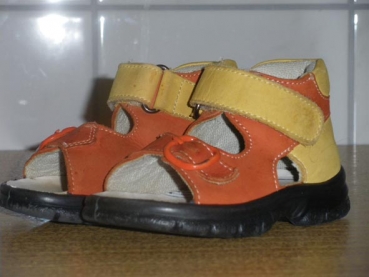 Sandale Gr. 20 Deichmann orange