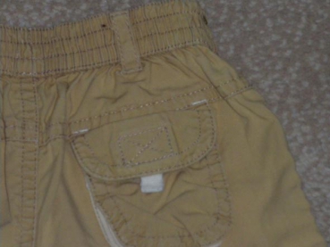 kurze Sommerjeans Gr. 68 - 80 C&A hellbraun mit coolen Taschen