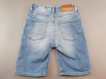 beuqeme Jeans Gr. 128 H&M kurz Stretch hellblau