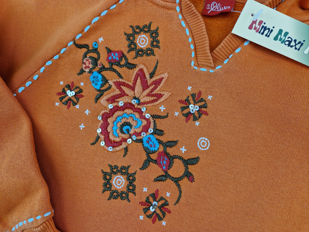 Kaputzensweatshirt Gr. 122/128 s.Oliver orange Stickerei & Bauchtasche