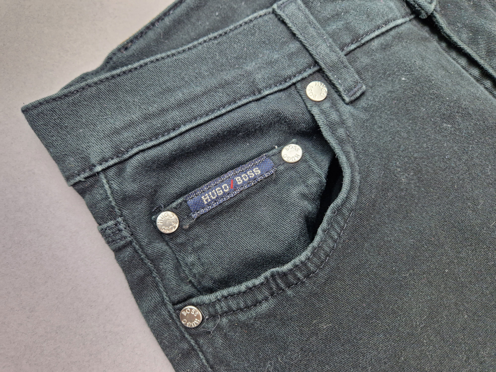 elastische Jeans Gr. 48 Hugo Boss schwarz