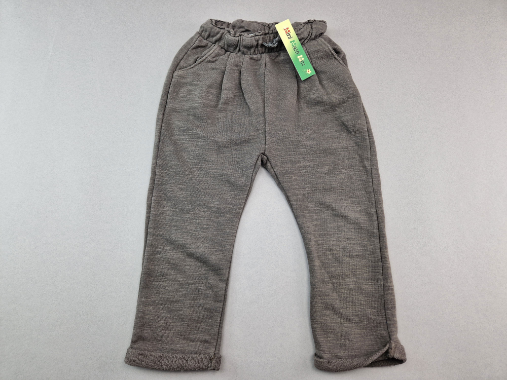 schicke Sweathose Gr. 86/92 Zara dunkelbraun mit Taschen und Kordelzug