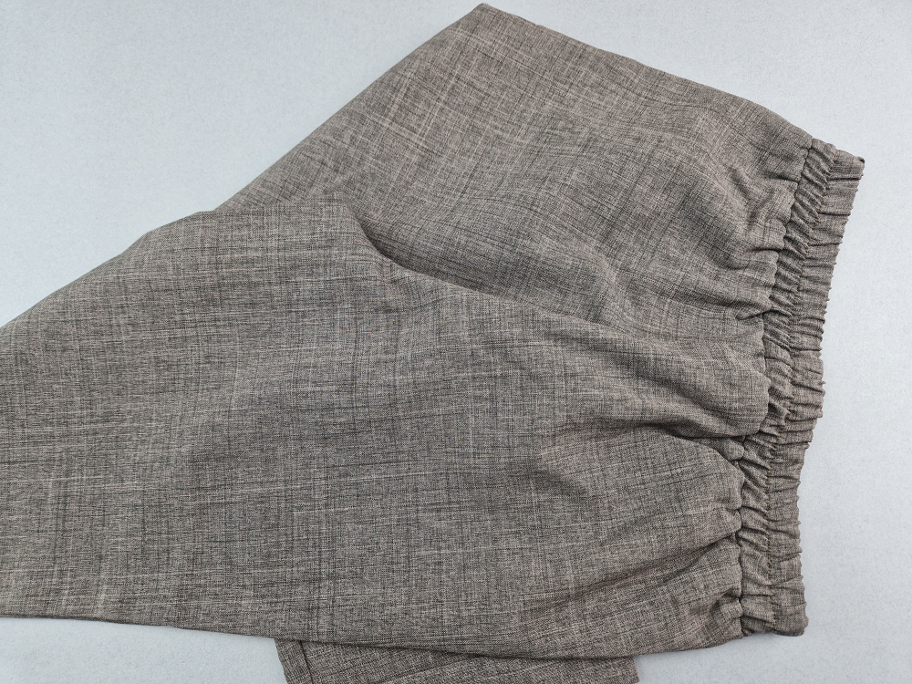 feiner Anzug Gr. 98/104 dunkelbraun meliert 2 teilig