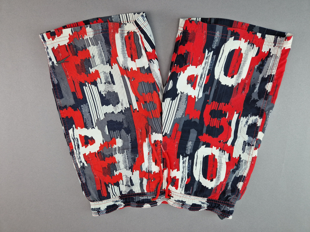 Badeshort Gr. 44/46 speedo rot/schwarz/weiss