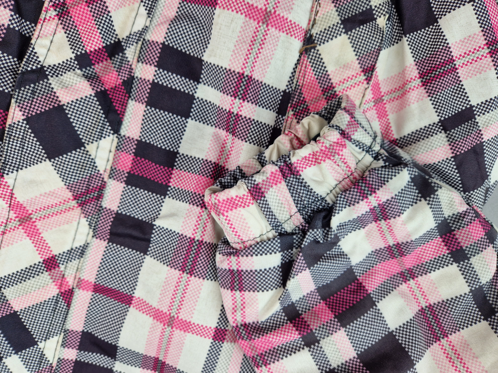 Winteranorak Gr. 122 rosa/grau/weiß kariert mit Kaputze