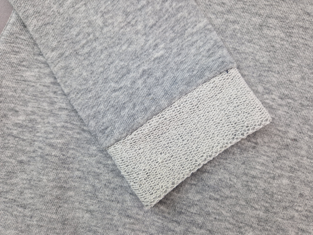 Sweatshirt Gr. 134 Benetton grau gestrickt – 16