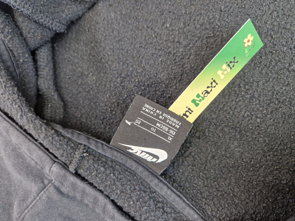 Sweatjacke Gr. 152 Nike schwarz