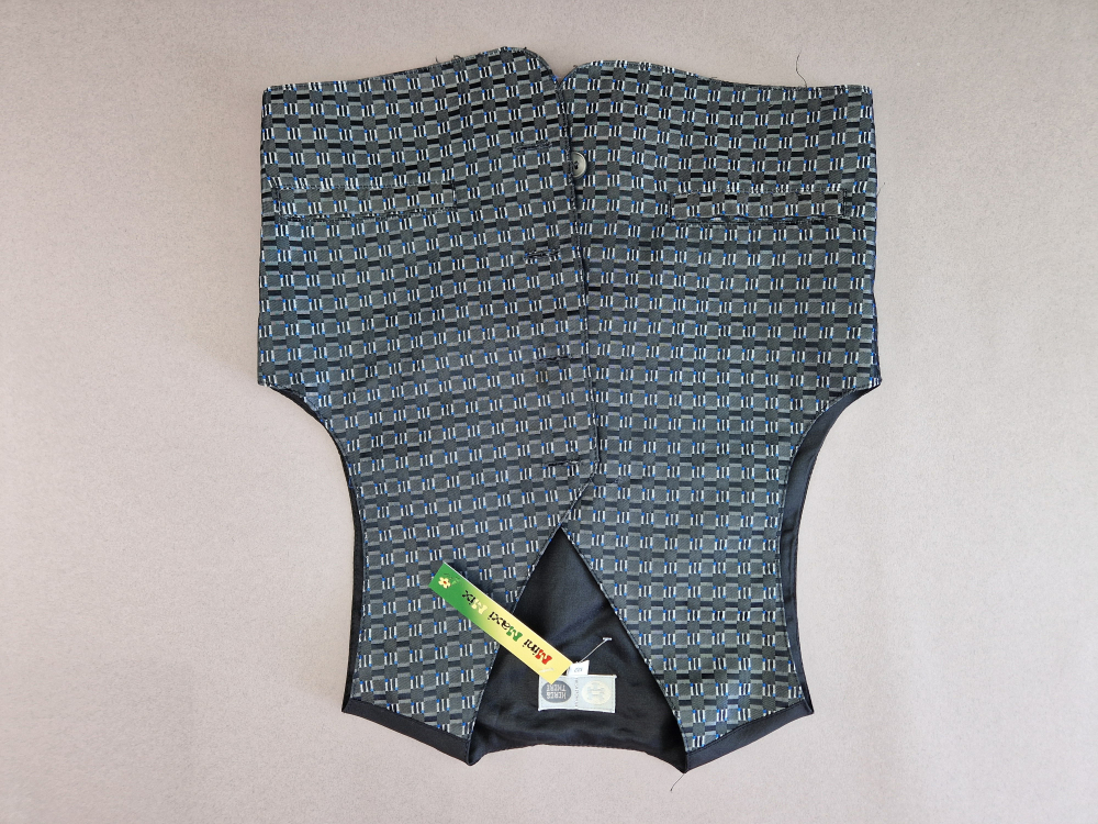 Anzugweste Gr. 122 Here & there grau kariert schwarz