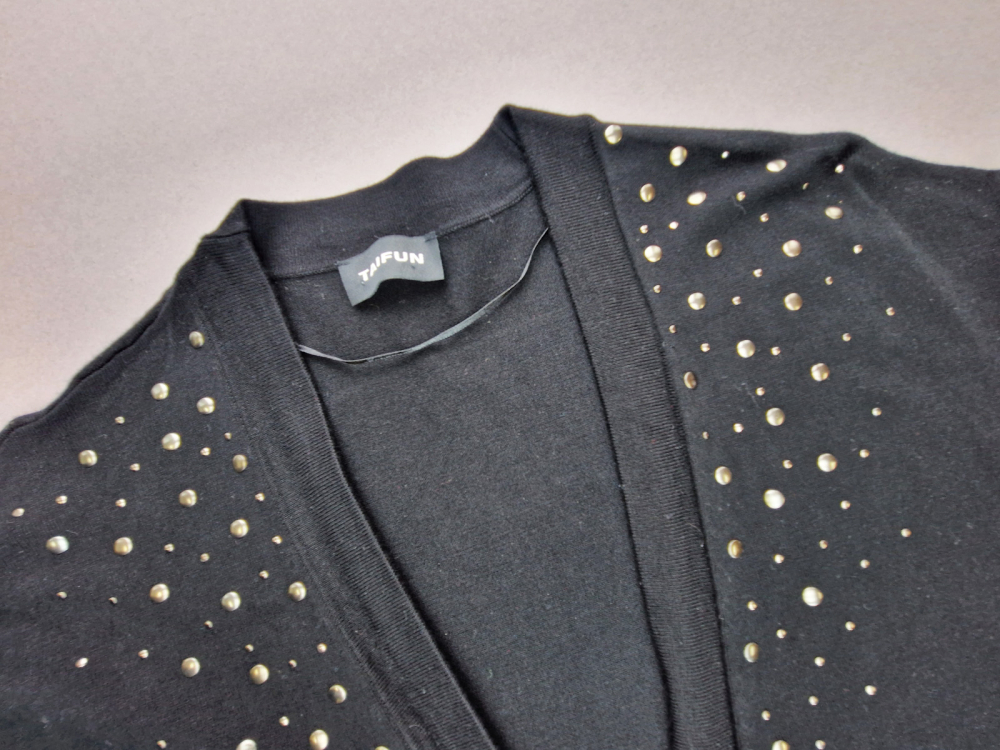 lange Stretchweste Gr. 38/40 Taifun ohne Arm tiefschwarz mit Nieten