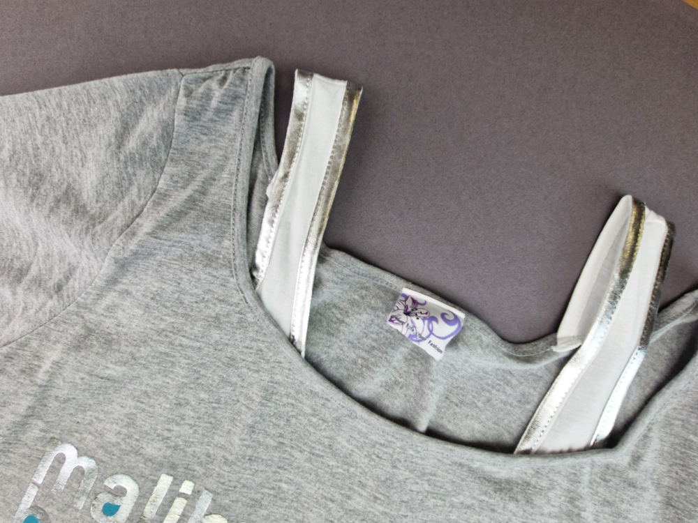 raffiniertes T-Shirt Gr. 52 hellgrau mit Glitzerschrift Doppellagenlook