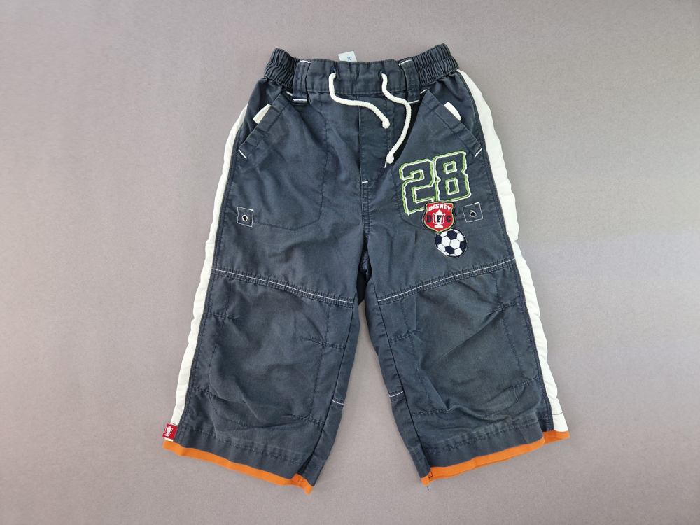 Sommershort Gr. 122 C&A Disney grau/weiß Gummibund