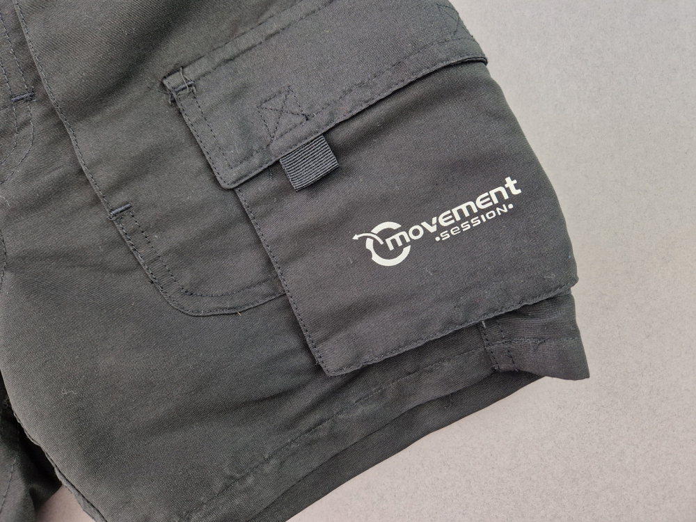 kurze leichte Hose Gr. 128 schwarz movement