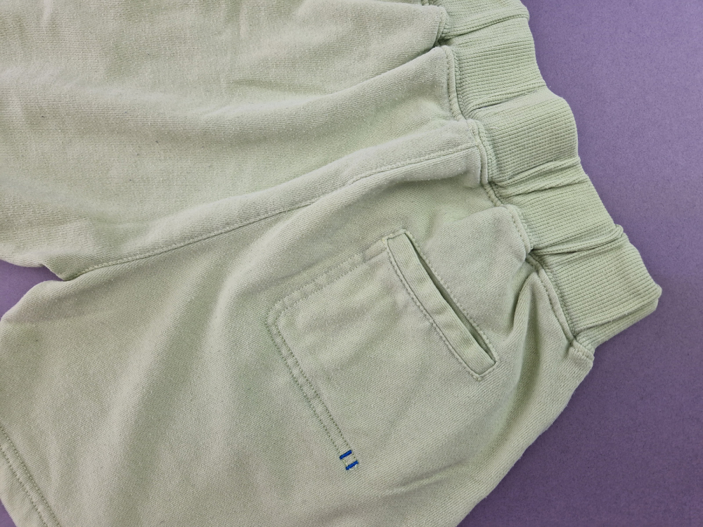 Sweatshort Gr. 140 bench – breiter Gummibund hellgrün