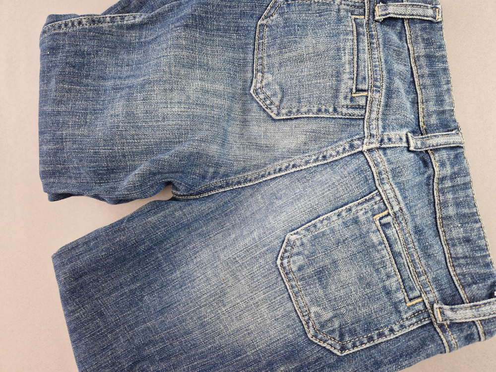 Raffinierte ¾ Jeanshose Gr. 140 ex10 blau mit vielen Taschen