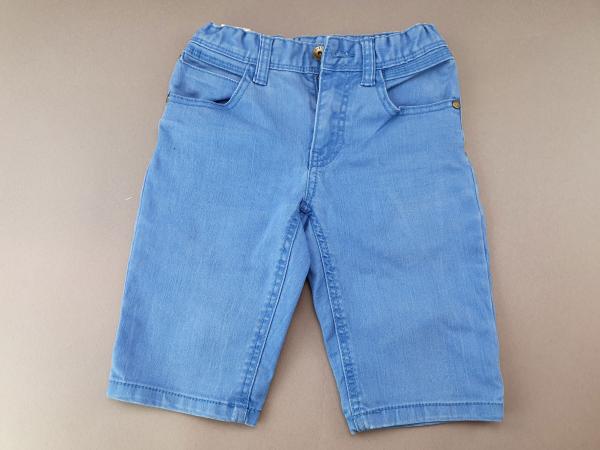 kurze Jeanshose Gr. 116/122 Benetton hellblau