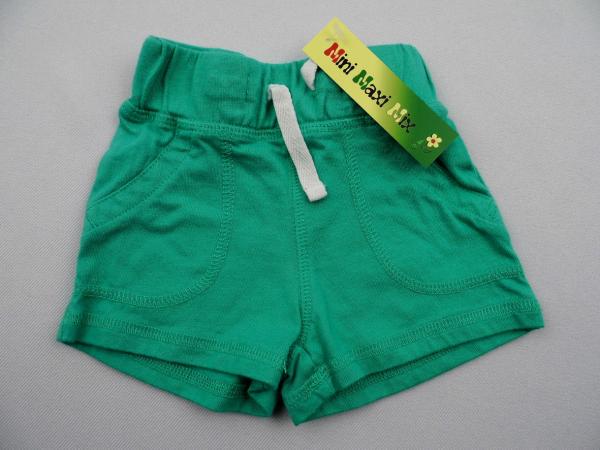 Sommershorts Gr. 56/62 C&A grün