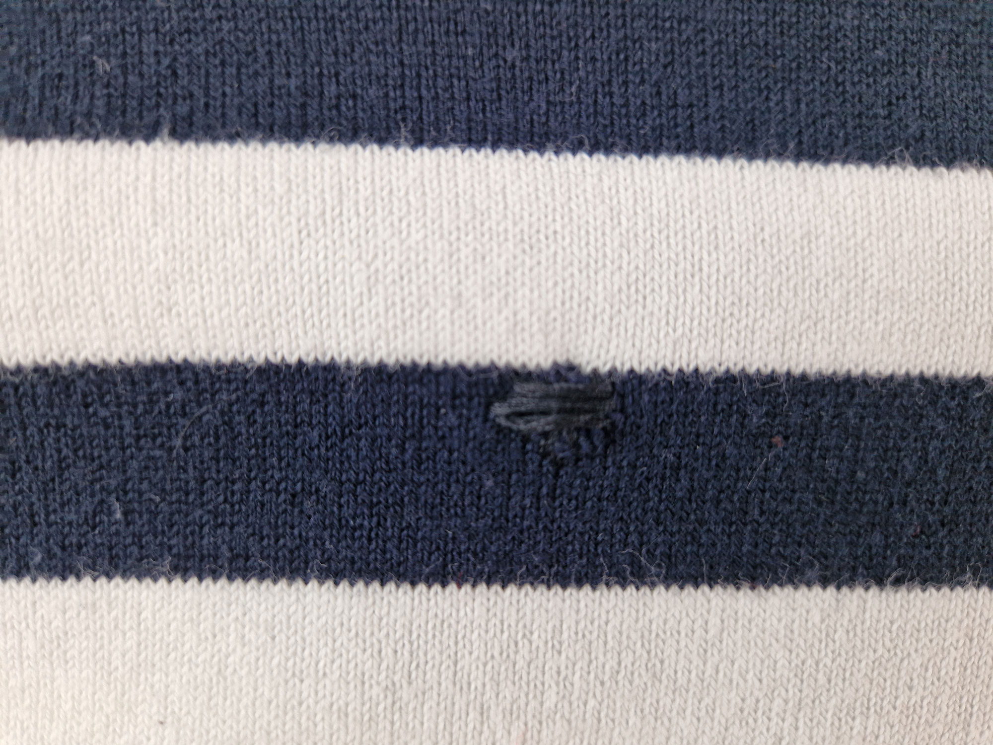 Feinstrickpullover Gr. 36/38 Tommy Hilfiger blau/weiß mit V-Ausschnitt