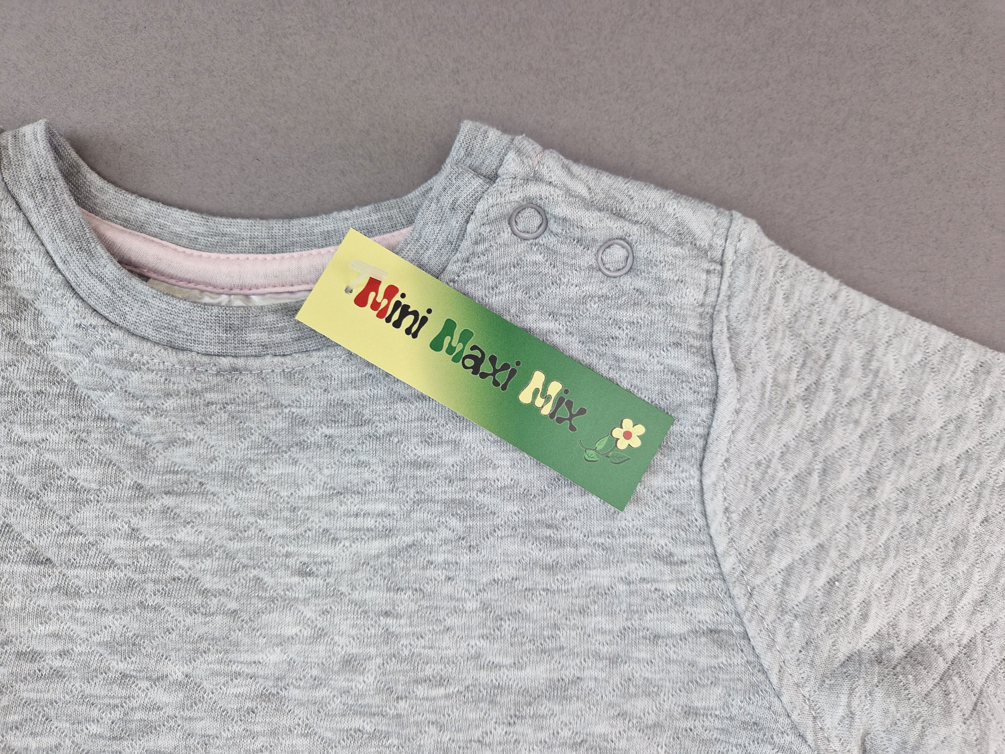 wattiertes Kleidchen Gr. 74/80 grau langarm Schleifchen