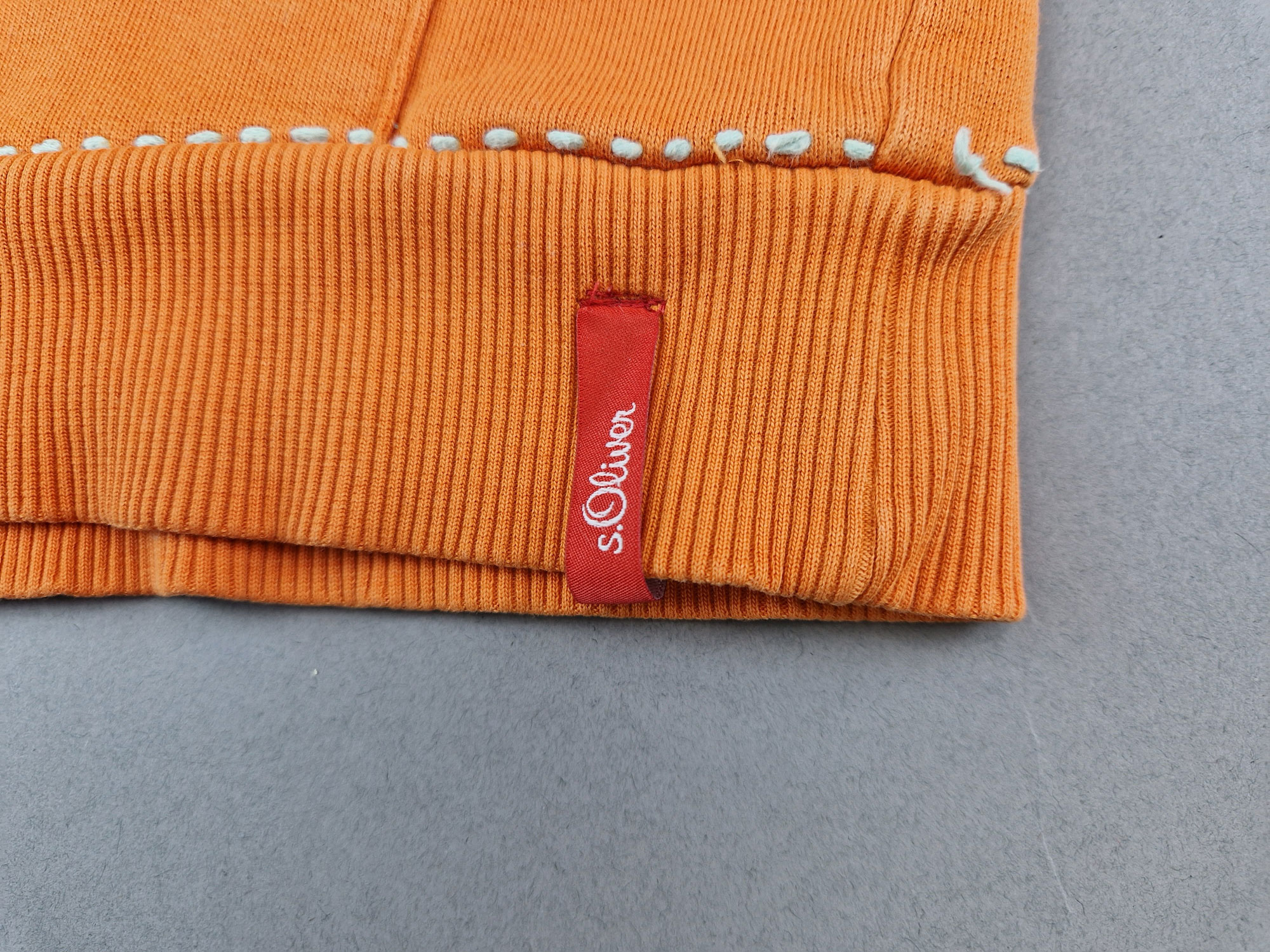 Kaputzensweatshirt Gr. 122/128 s.Oliver orange Stickerei & Bauchtasche