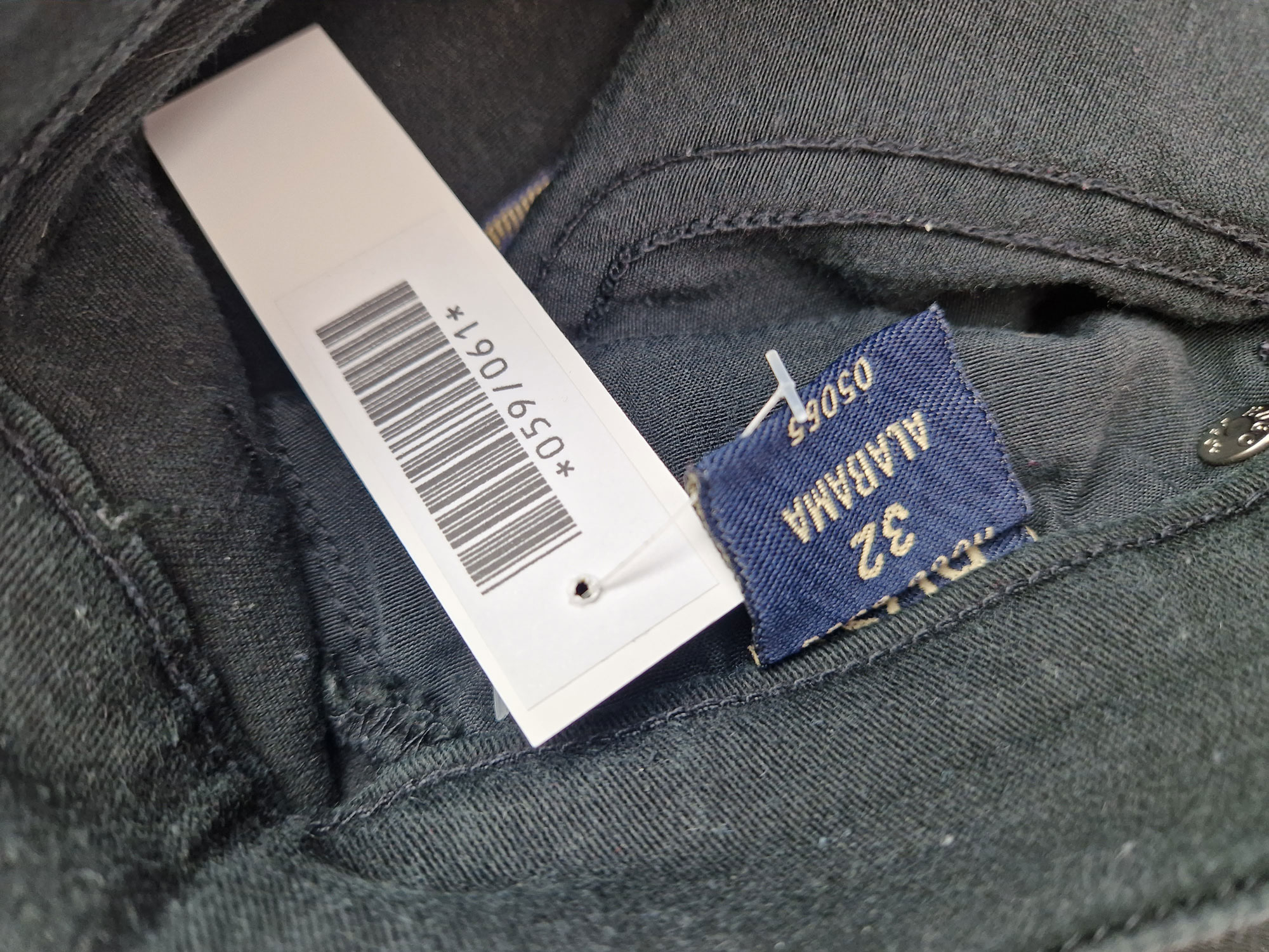 elastische Jeans Gr. 48 Hugo Boss schwarz