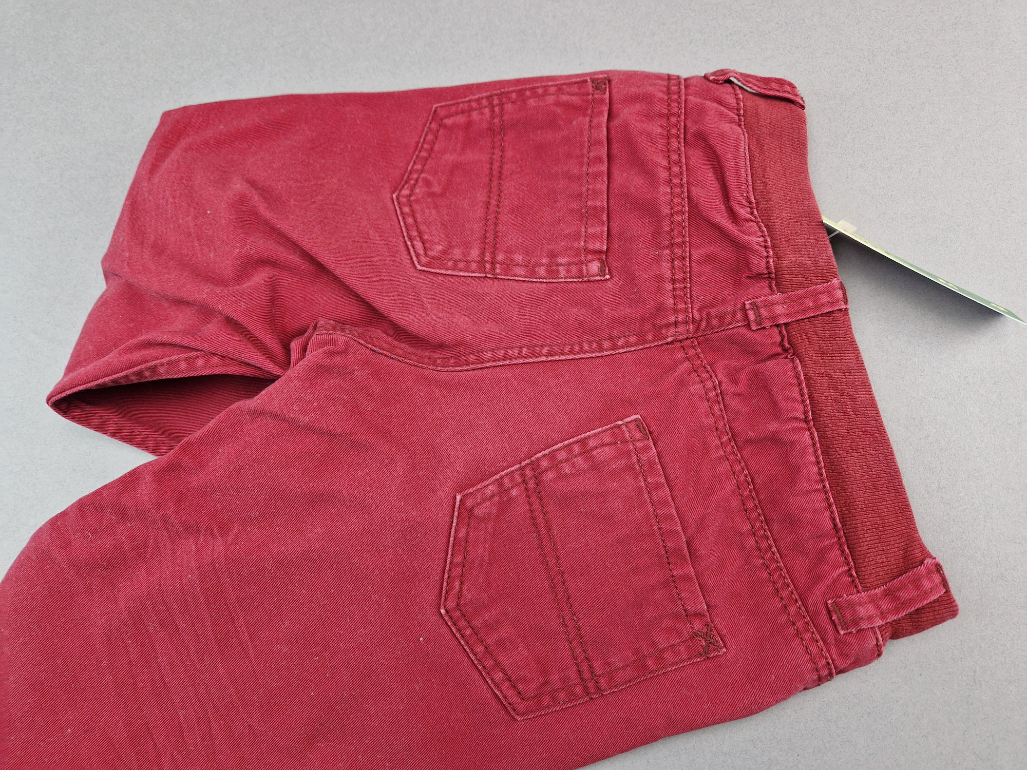 Jeanshose Gr. 92/98 H&M rot Strickbund