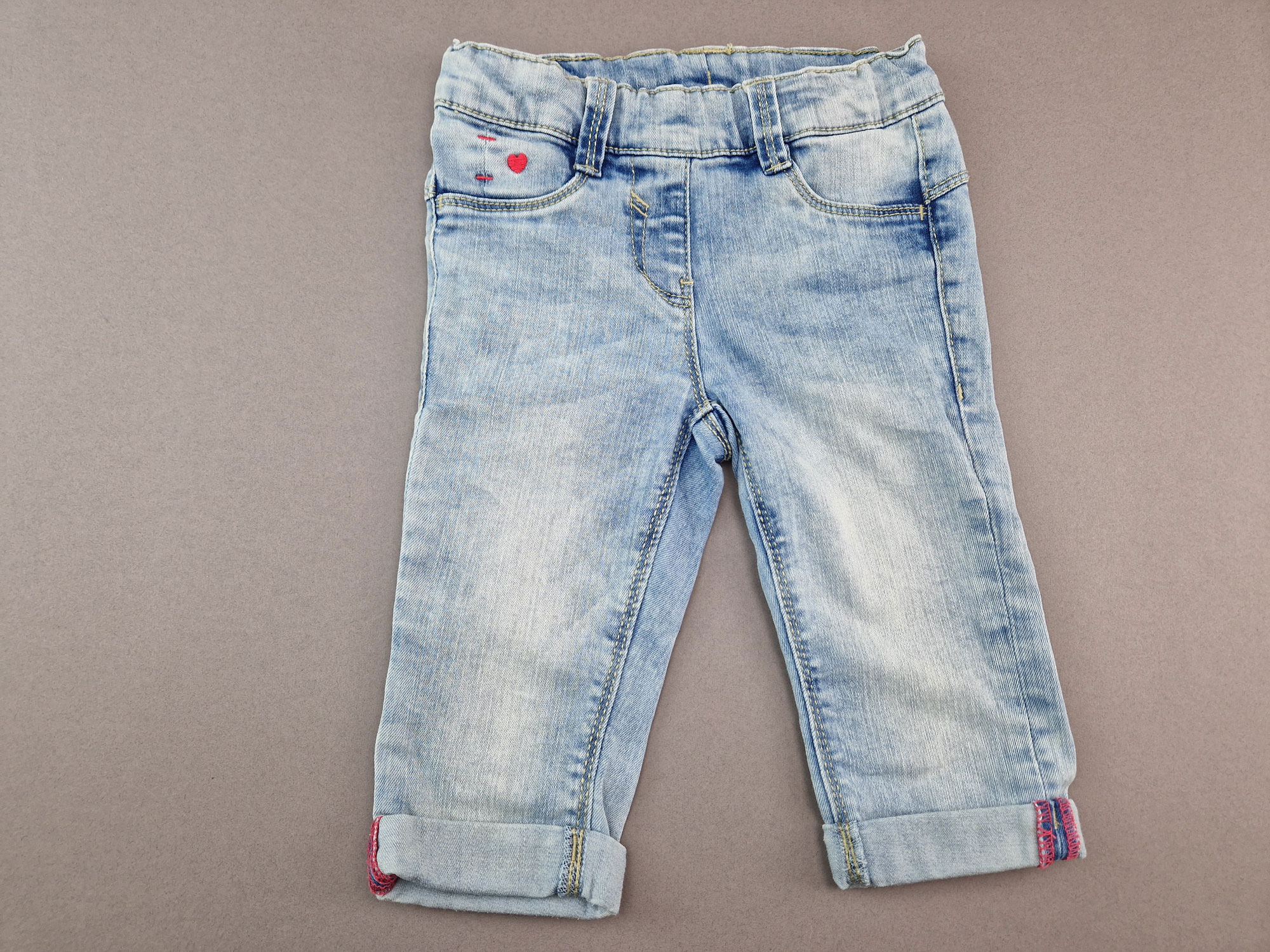 ¾ Jeanshose Gr. 104 s.Oliver hellblau Herzchen