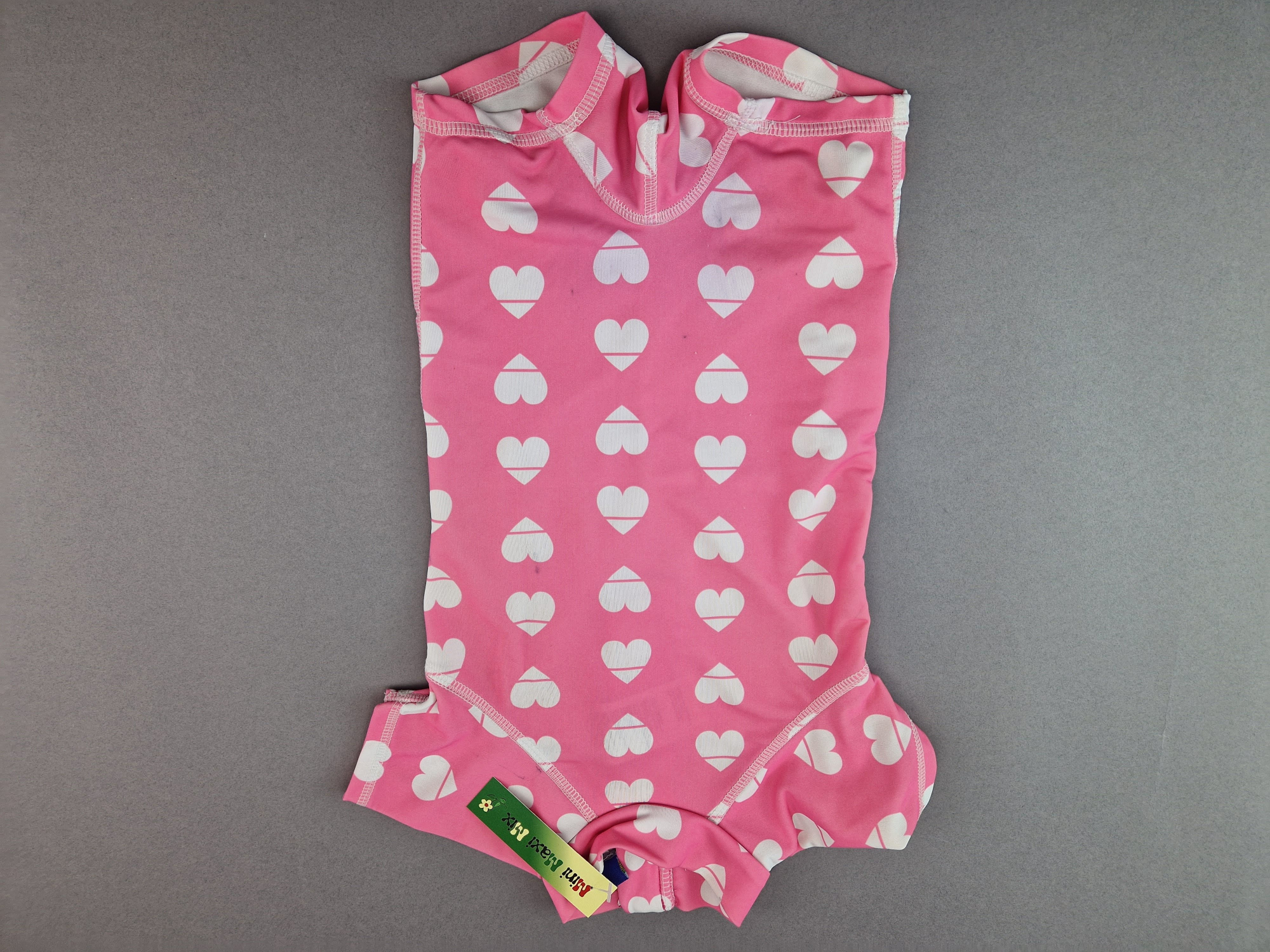 Badeanzug/Strandanzug Gr. 80/86 rosa mit weißen Herzen