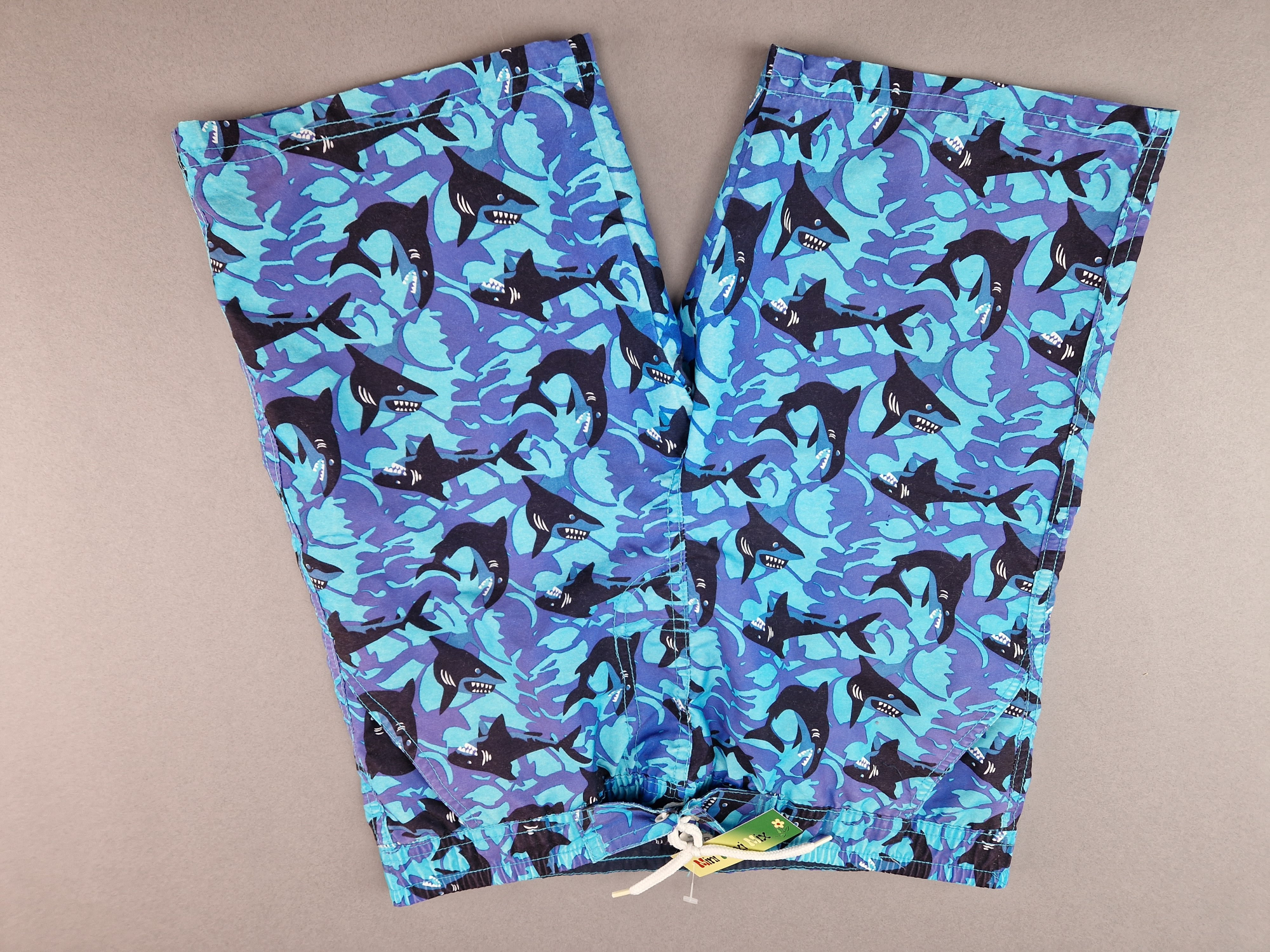 Badeshorts Gr. 140/146 Yigga schwarz/blau Haie (weit)