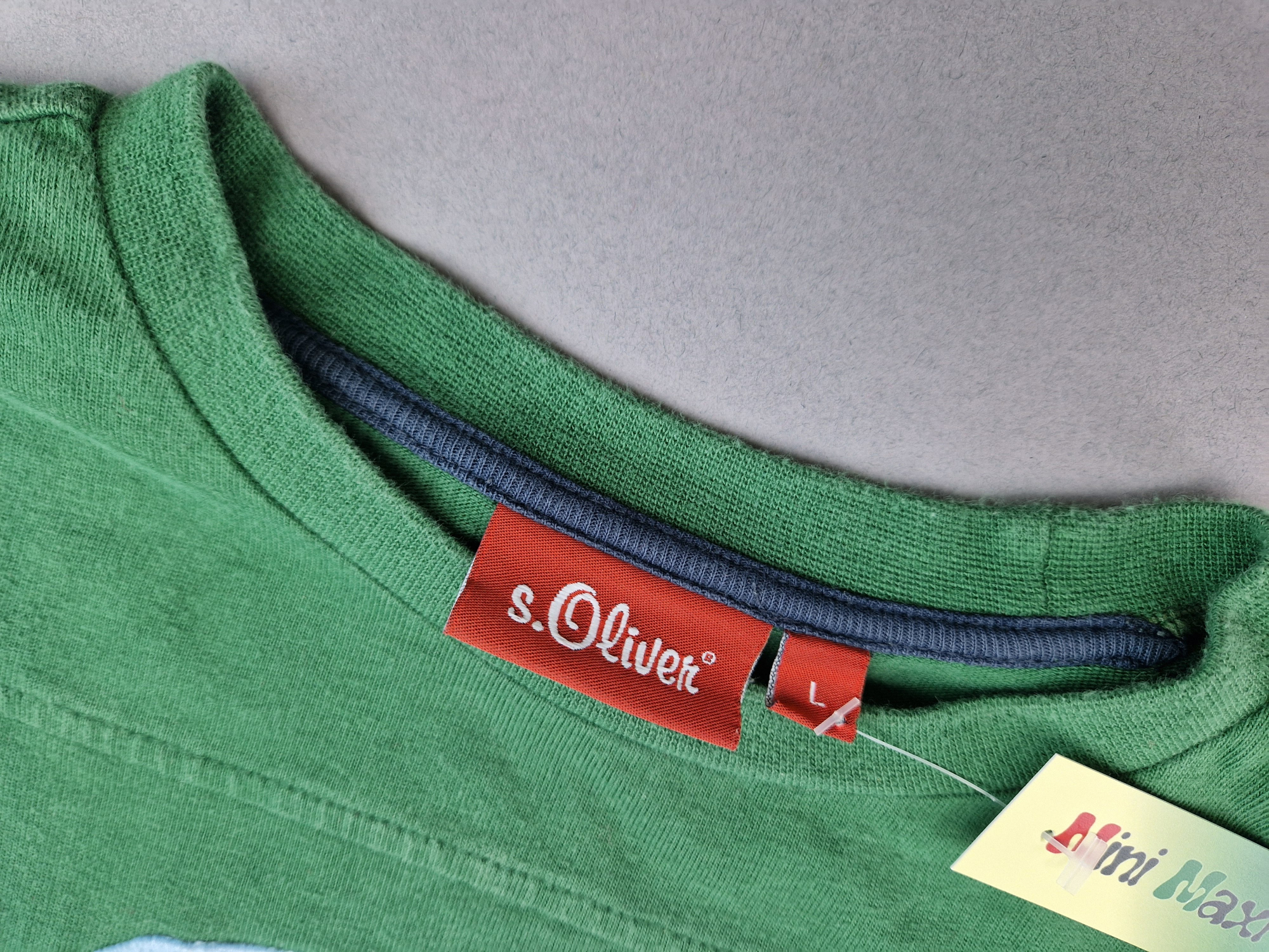 Langarmshirt Gr. 146&152 s.Oliver grün Sportshirt Aufdruck