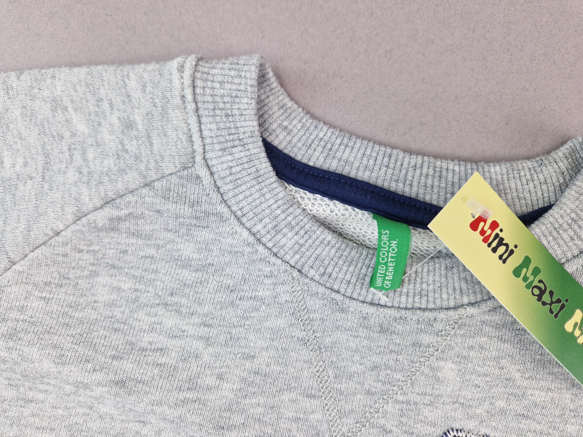 Sweatshirt Gr. 134 Benetton grau gestrickt – 16