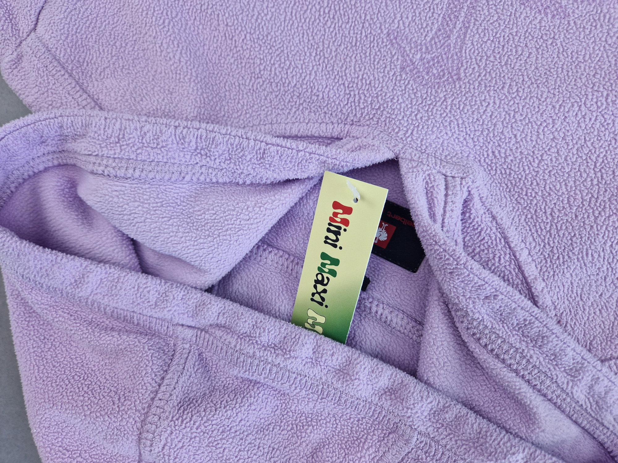 Fleecepullover Gr. 134/140 Engelberth Strauss flieder Kaputze Bauchtasche