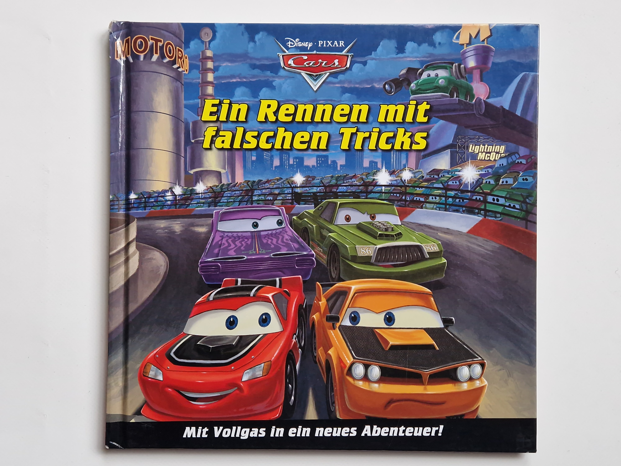 Cars – Ein Rennen mit falschen Tricks – Lightning McQueen