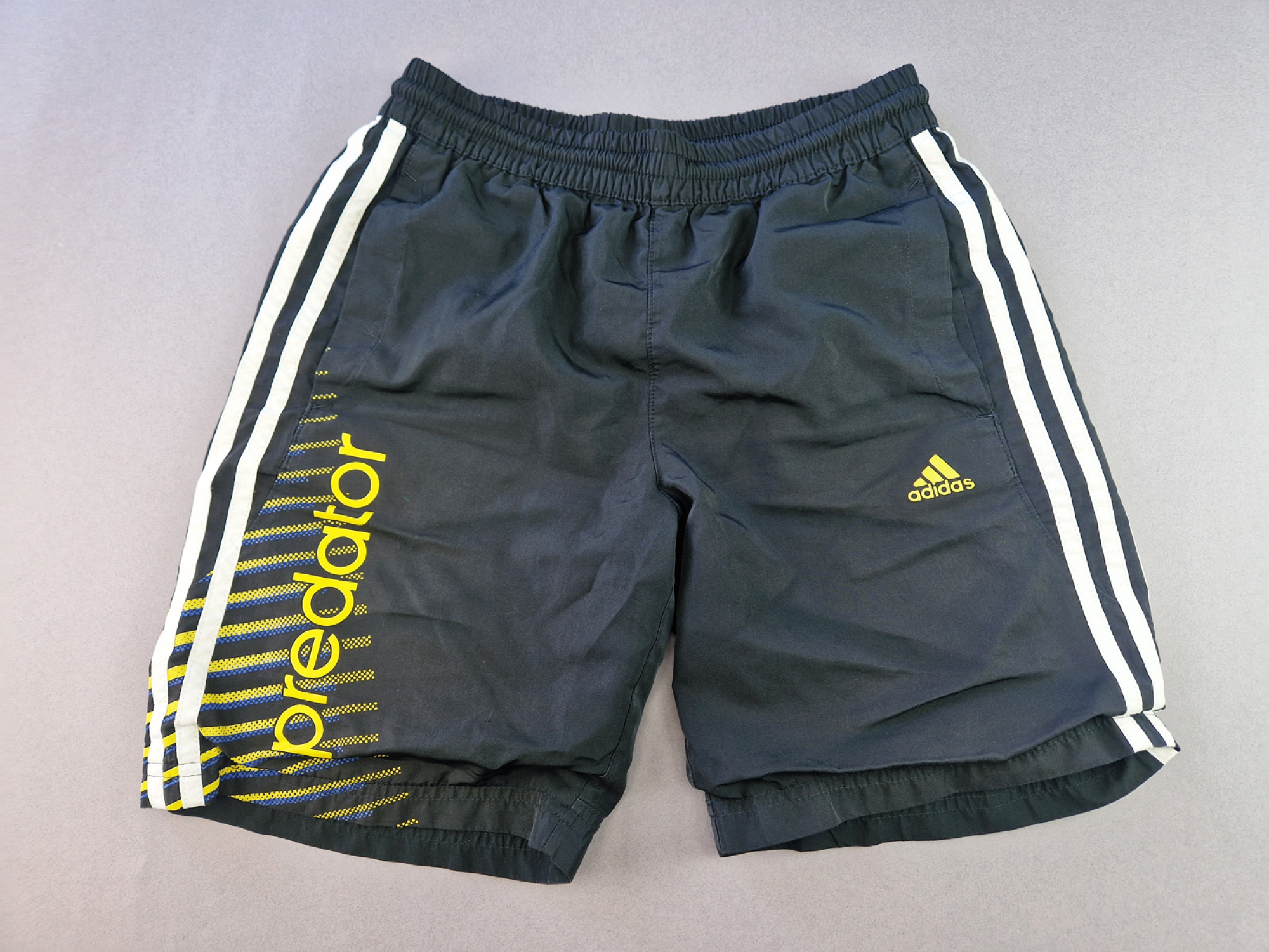 kurze Sporthose Gr. 152 Adidas predator schwarz