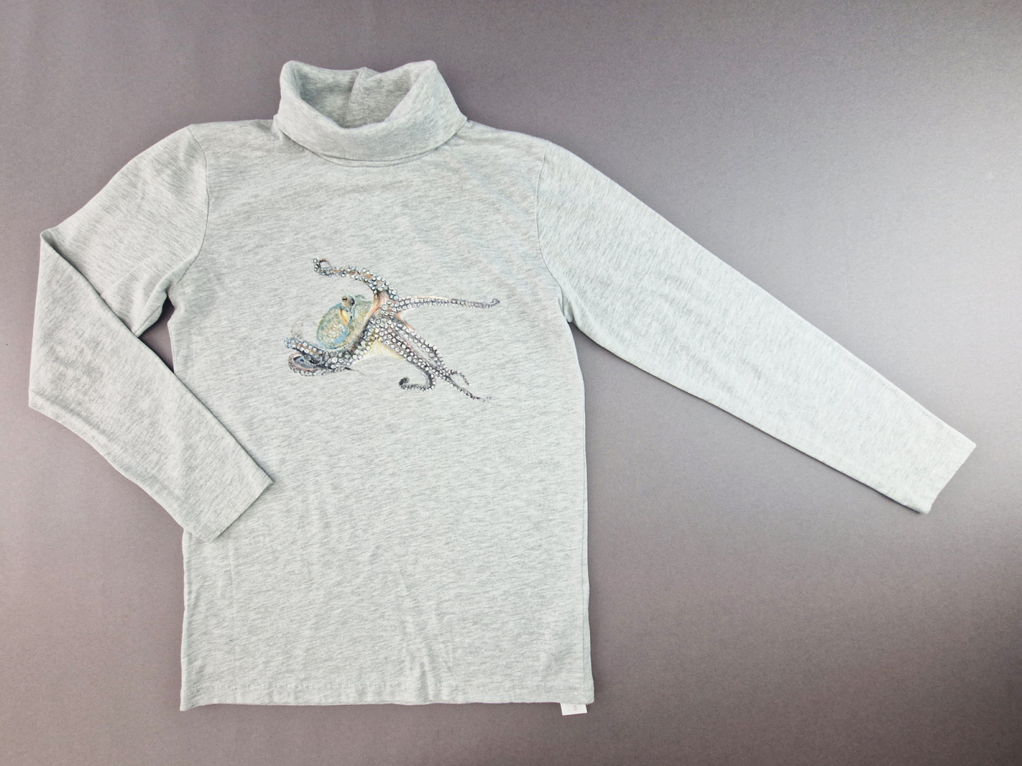 Langarmrolli Gr. 152/158 verbaudet hellgrau meliert – Handbemalt Kraken