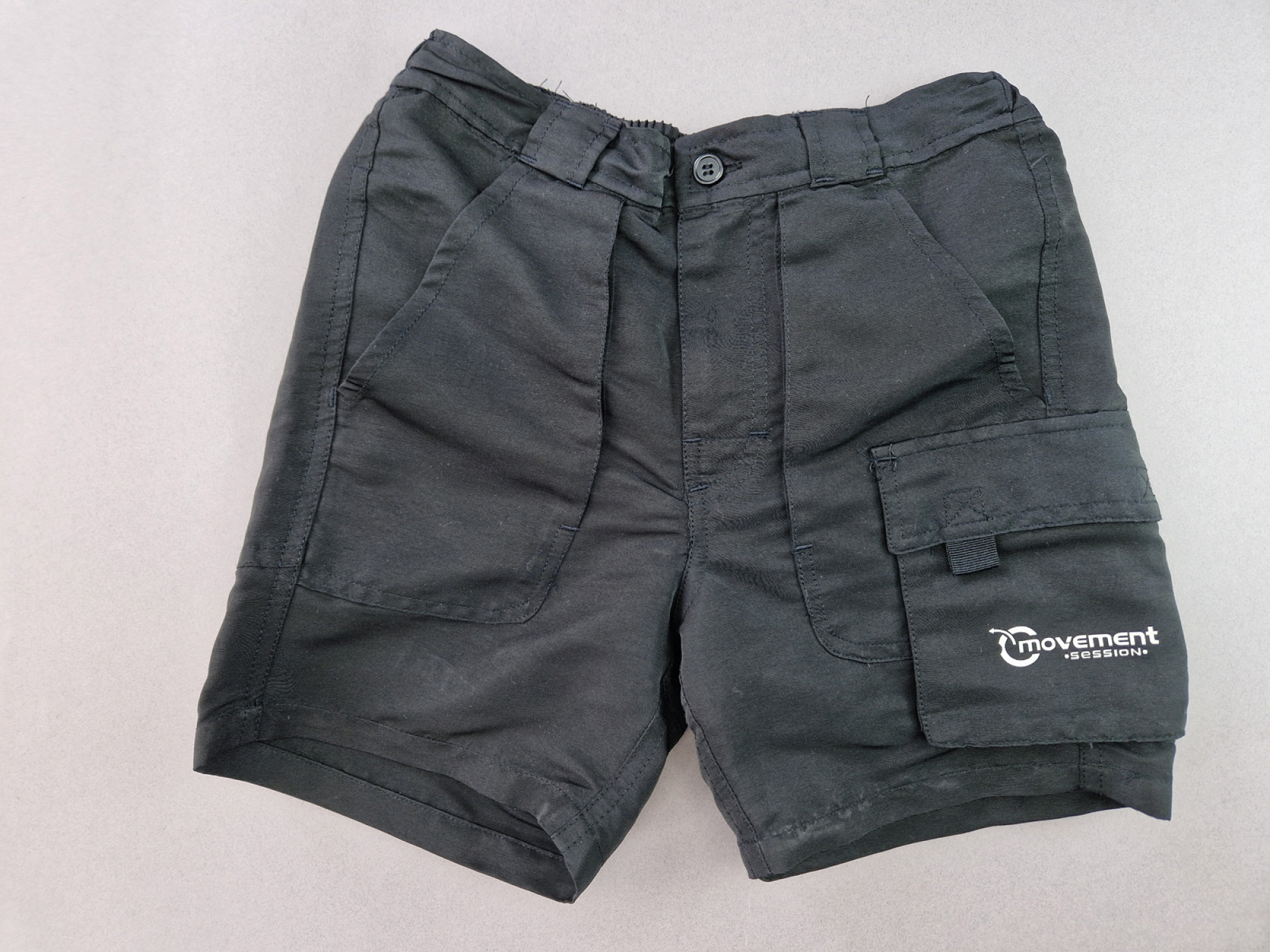 kurze leichte Hose Gr. 128 schwarz movement